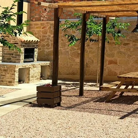 Apartamento Clau Puigmoreno Exterior photo